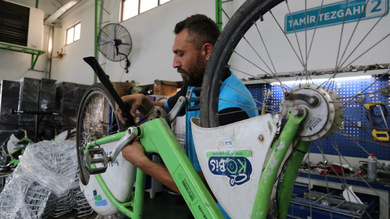 5 saniyede çalıp kırıyorlar, tamiri günler sürüyor