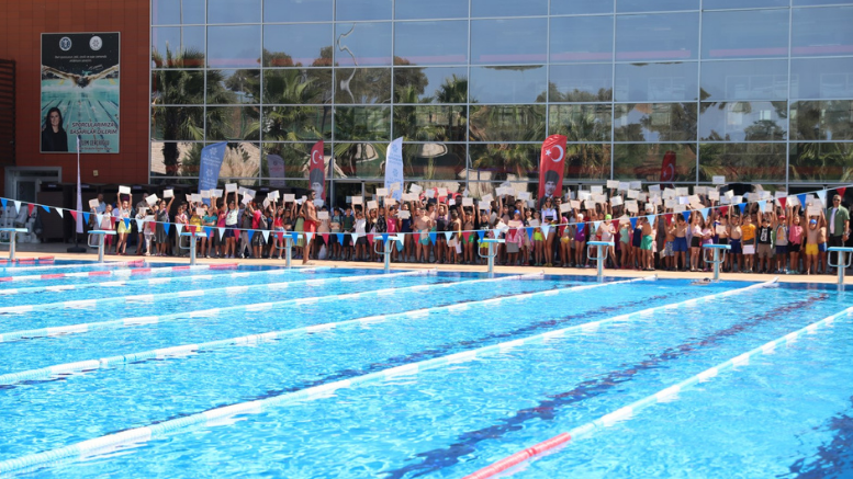 750 ÖĞRENCİ AYDIN BÜYÜKŞEHİR BELEDİYESİ'NDEN YÜZME SERTİFİKALARINI ALD