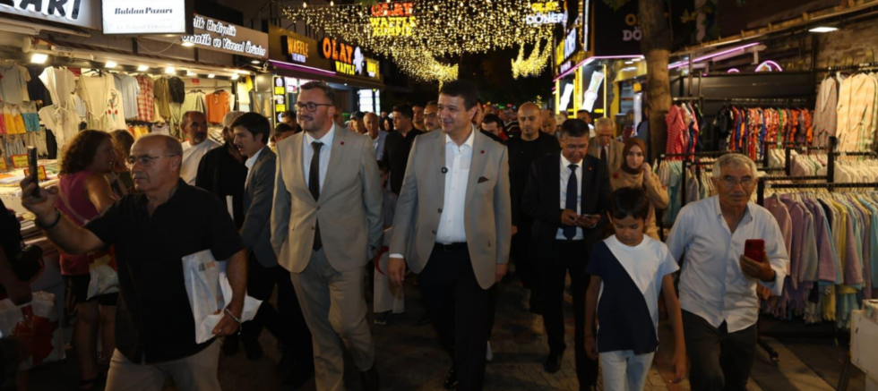 Abdulkadir Durmaz: Balıkesir Genel Başkanımızı Gecenin İlerleyen Saatlerinde Bağrına Bastı - GÜNDEM - İnternetin Ajansı