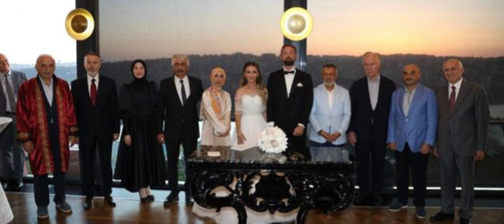 Ahmet Kurt’un görkemli düğünü: Devlet protokolü ve siyaset dünyası bir arada - GÜNDEM - İnternetin Ajansı
