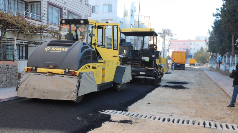 AKDENİZ'DE ASFALT ÇALIŞMALARI ARALIKSIZ SÜRÜYOR - TÜRKİYE - İnternetin Ajansı