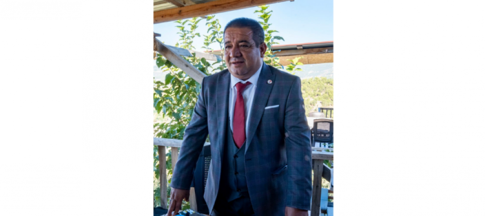 ANADOLU BİRLİĞİ PARTİSİ AKDENİZ BÖLGE KOORDİNATÖRÜ VE ALANYA İLÇE BAŞKANI ŞÜKRÜ GÜNERİ’DEN ŞEHİTLER HAFTASI MESAJI: “BU TOPRAKLAR, ŞEHİT VE GAZİLERİMİZİN YÜREĞİYLE VATAN OLMUŞTUR” - GÜNDEM - İnternetin Ajansı
