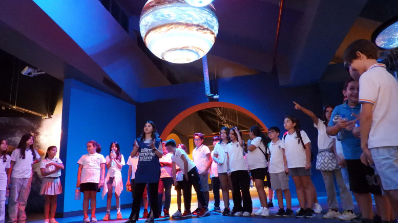 Antalya Bilim Merkezi ile çocuklar gökyüzüne dokunuyor - TÜRKİYE - İnternetin Ajansı