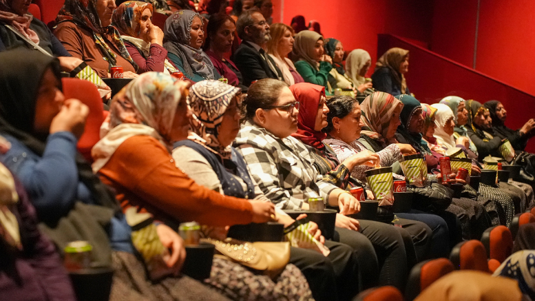 ATATÜRK FİLMİNDE DUYGU DOLU ANLAR YAŞANDI - TÜRKİYE - İnternetin Ajansı