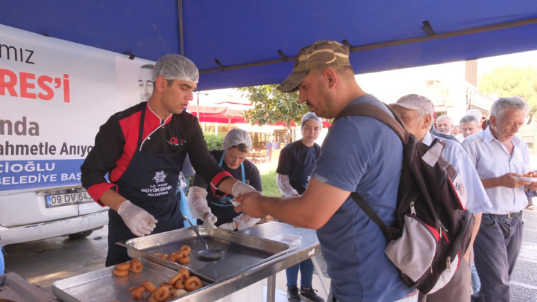 AYDIN BÜYÜKŞEHİR BELEDİYESİ’NDEN MERHUM BAŞBAKAN ADNAN MENDERES ANISINA BEŞ FARKLI NOKTADA LOKMA HAYRI