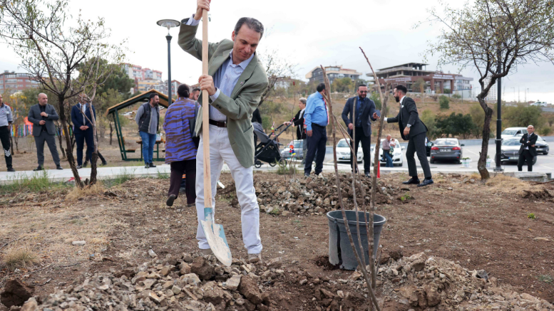 BADEMLİDERE CUMHURİYET PARKI’NA BÜYÜKELÇİLERİN İLGİSİ - TÜRKİYE - İnternetin Ajansı