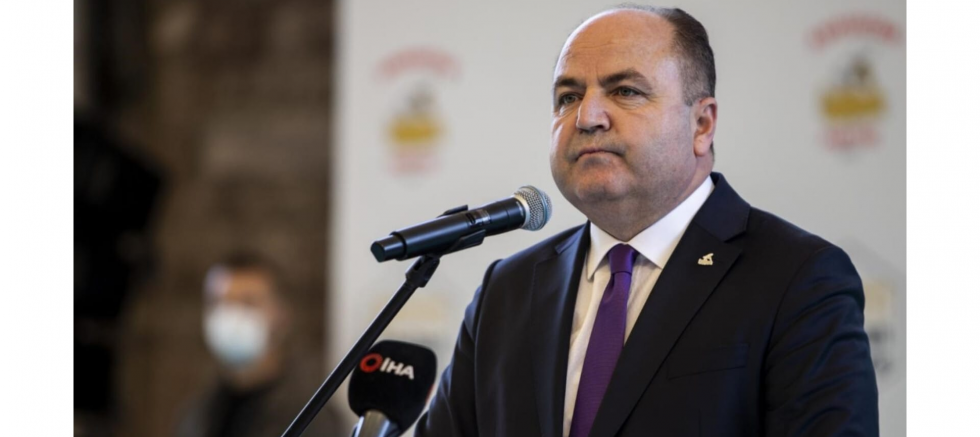 BAŞKAN ÇELEBİ: KİMİNLE SAVAŞIYORSUNUZ AĞZI SÜT KOKAN ÇOCUKLARLA MI? - GÜNDEM - İnternetin Ajansı