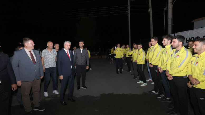 Başkan Yüce, hakemlerin sezon açılışına katıldı: - TÜRKİYE - İnternetin Ajansı