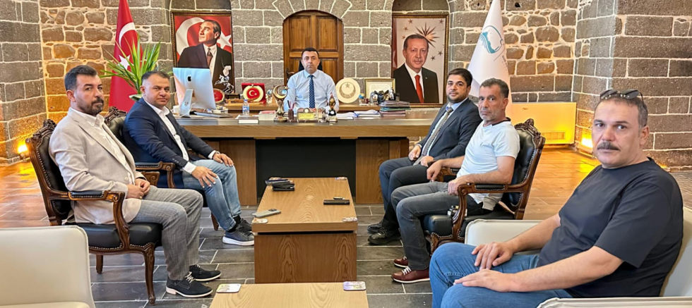 Bekir Ayaz, Sur Kaymakamı Hasan Akbulut’u Ziyaret Etti - GÜNDEM - İnternetin Ajansı