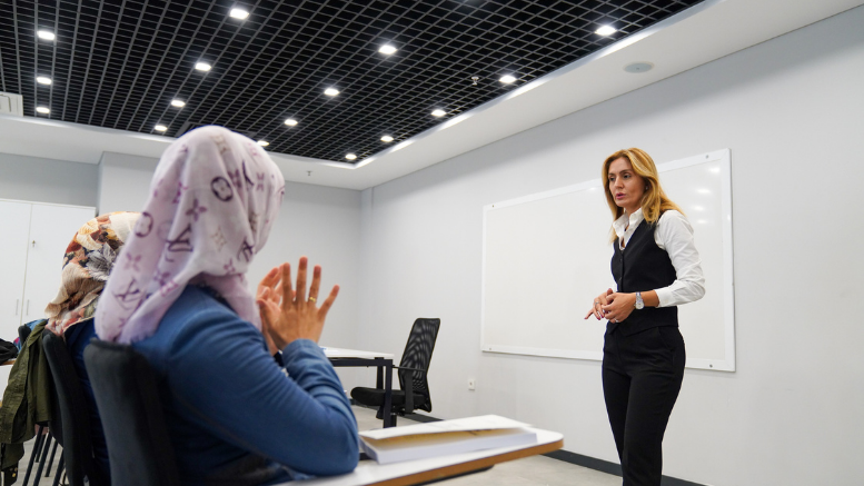 BEYLİKDÜZÜ’NDE OKUMA-YAZMA KURSUNUN YENİ DÖNEMİ BAŞLADI - TÜRKİYE - İnternetin Ajansı