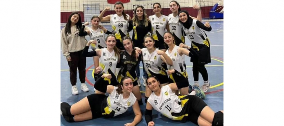 BEYOĞLUSPOR KIZ VOLEYBOL TAKIMI, BEYAZ MARTI SPOR KULÜBÜ KARŞISINDA GALİBİYETLE AYRILDI - GÜNDEM - İnternetin Ajansı