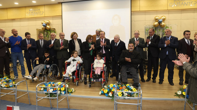 BÜYÜKŞEHİR İLE ENGELLER KALKIYOR - TÜRKİYE - İnternetin Ajansı