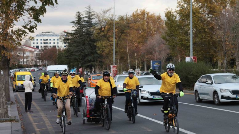 ÇANKAYA'DA ÇOCUK HAKLARI İÇİN PEDALLADILAR - TÜRKİYE - İnternetin Ajansı
