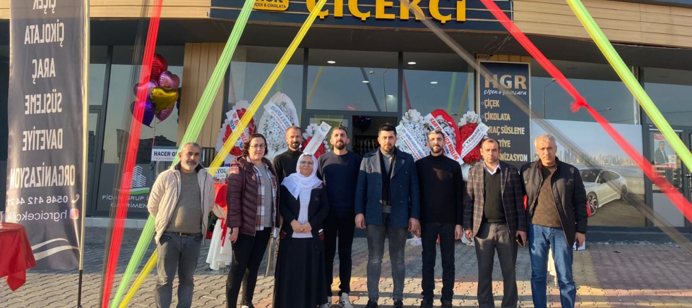 CHP Bağlar İlçe Başkanı Erdil Baydemir'den Yeni İş Yeri Açılışına Tam Destek - GÜNDEM - İnternetin Ajansı