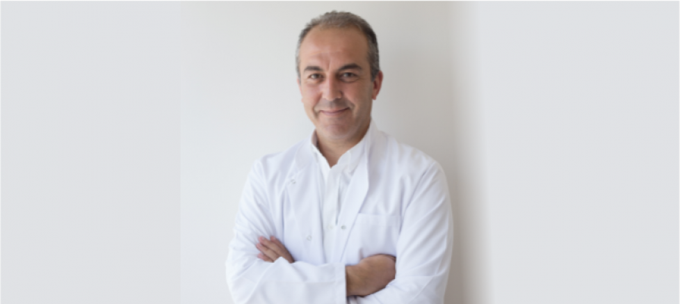 DEVA Partisi'nin Doktor Adayı Dr. Güran Dinçer'den 14 Mart Tıp Bayramı Mesajı: 'Mersin'in Sağlık Geleceğini Şekillendireceğiz'