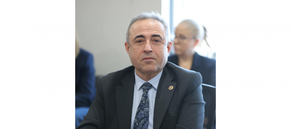 DR. İRFAN KARATUTLU: 