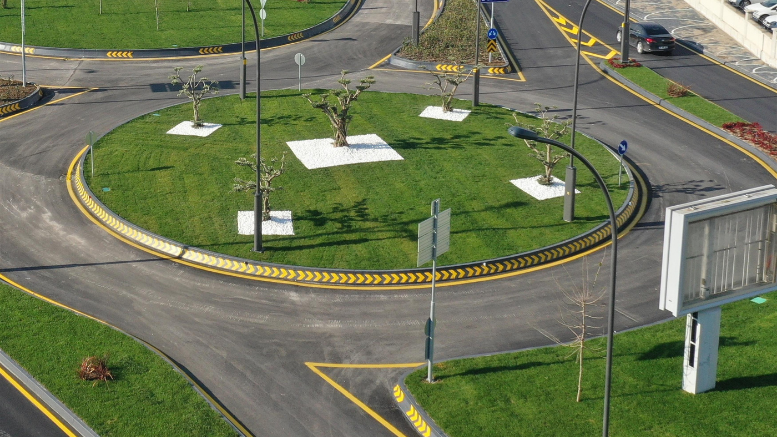 Düzenli estetik ve güvenli kavşaklar - TÜRKİYE - İnternetin Ajansı