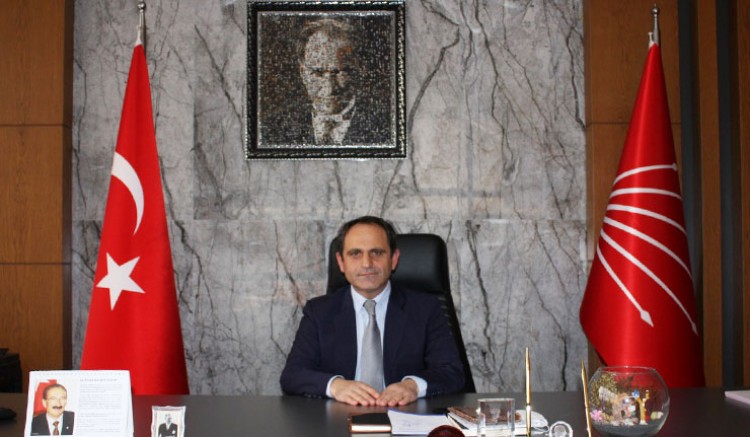 ECEVİT KELEŞ: HALK KURU EKMEK BULAMIYOR İKTİDAR OY VERİN DİYOR! - GÜNDEM - İnternetin Ajansı