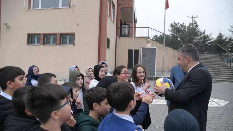 Ertuğrul Başkan; ‘‘Önceliğimiz Geleceğimiz Olan Çocuklarımız’’ - TÜRKİYE - İnternetin Ajansı