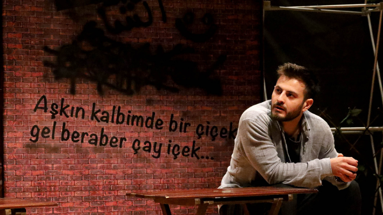 Filistin konusu tiyatro sahnesinde; hüzün ve duygu dolu anlar - TÜRKİYE - İnternetin Ajansı