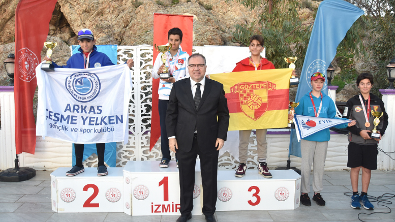 FOÇA İZMİR İL BİRİNCİLİĞİ YELKEN YARIŞLARINA EV SAHİPLİĞİ YAPTI - TÜRKİYE - İnternetin Ajansı