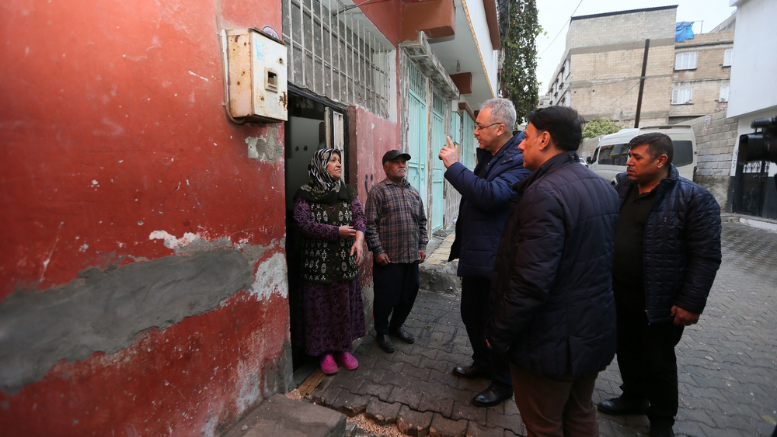 GAZİANTEP BÜYÜKŞEHİR'DEN YOĞUN YAĞIŞIN ARDINDAN SU BASKINI OLAN EVLERE DESTEK - TÜRKİYE - İnternetin Ajansı