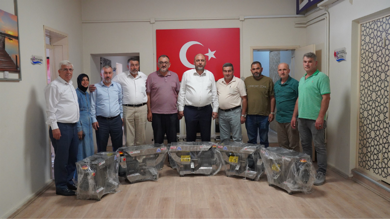 HAGEL den Orhangazi’ye Hibe Beş Salça Makinası - TÜRKİYE - İnternetin Ajansı