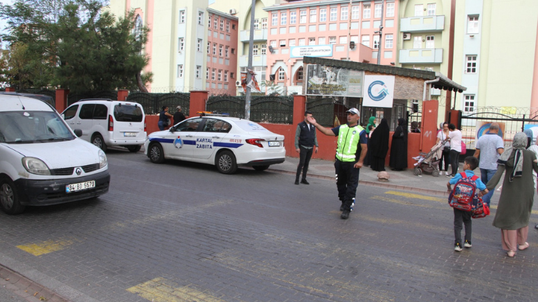 Kartal Belediyesi Zabıta Ekiplerinden 27 Okulda Trafik Uygulaması - TÜRKİYE - İnternetin Ajansı