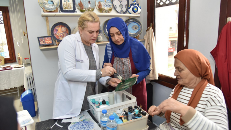 KARTEPE’DE DEKORATİF EL SANATLARI KURSU - TÜRKİYE - İnternetin Ajansı