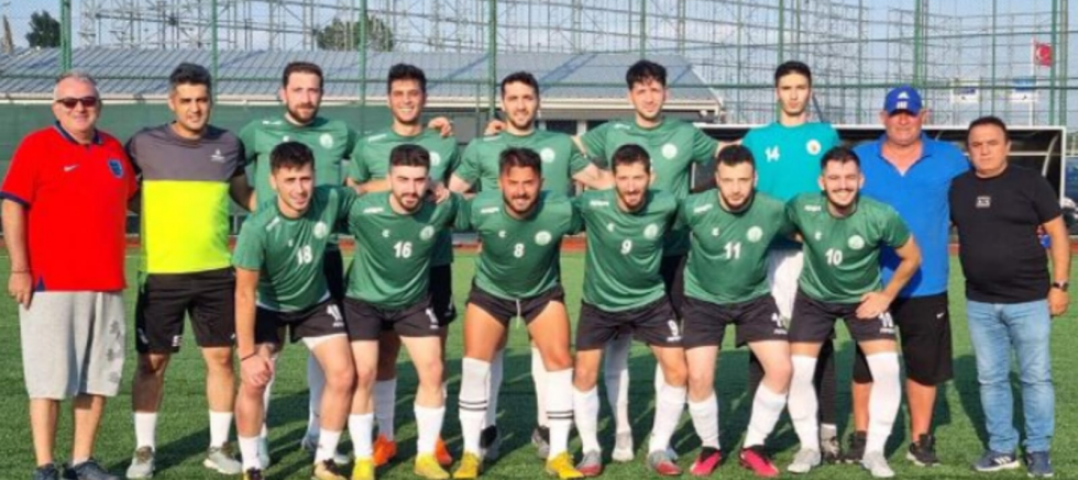 Küçükayasofya Spor Kulübü 3 puanla ayrılmayı başardı.! - GÜNDEM - İnternetin Ajansı