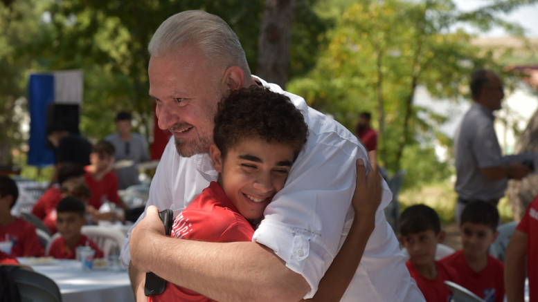 MENEMEN'DE EĞİTİME DEV DESTEK - TÜRKİYE - İnternetin Ajansı