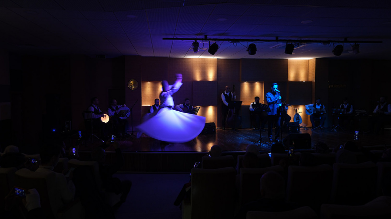 Mevlana gecesinde Kent  Orkestrasından tasavvuf dinletisi - TÜRKİYE - İnternetin Ajansı