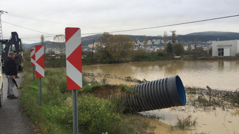 Orhangazi Belediyesinden Yoğun Yağışa Anında Müdahale - TÜRKİYE - İnternetin Ajansı