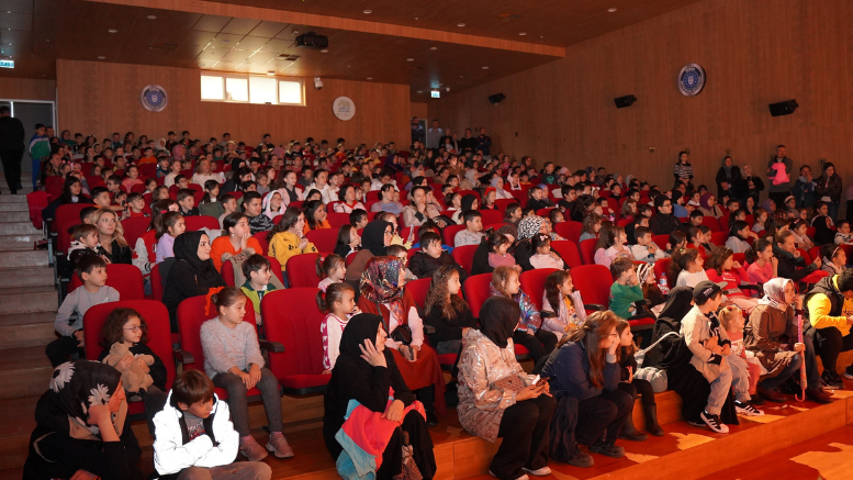 Orhangazi‘de Uçan Şemsiye İzlendi - TÜRKİYE - İnternetin Ajansı