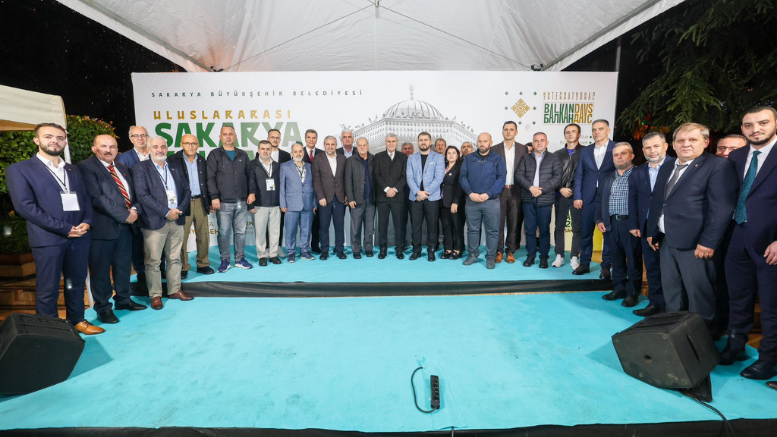 Sakarya’da Balkan şöleni: Farklı kültürler AKM önünde buluştu - TÜRKİYE - İnternetin Ajansı