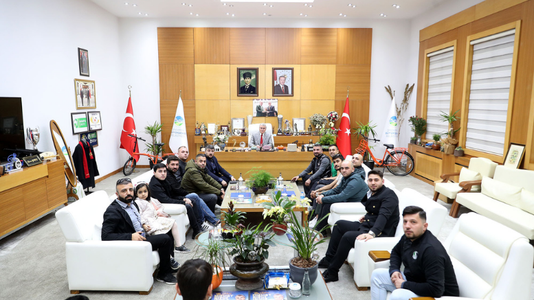 Tatangalar’dan Ekrem Yüce’ye tam destek: “Sakaryaspor’umuz omuz omuza daha güzel yarınlara…” - TÜRKİYE - İnternetin Ajansı