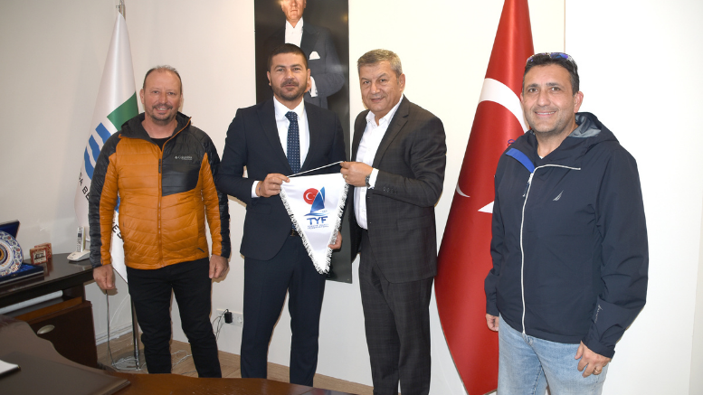 TÜRKİYE’NİN EN İYİ RÜZGAR SÖRFÇÜLERİ YENİFOÇA’DA YARIŞACAK - TÜRKİYE - İnternetin Ajansı