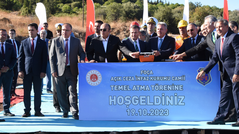 VALİ ELBAN FOÇA’DA TEMEL ATMA TÖRENİNE KATILDI - TÜRKİYE - İnternetin Ajansı