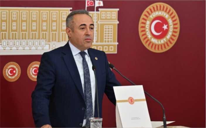 VEKİL KARATUTLU: SENİ BU ŞEHİRDE BARINDIRMAYACAĞIZ DENİLEN DEPREMZEDE KALP KRİZİ GEÇİRDİ! - GÜNDEM - İnternetin Ajansı