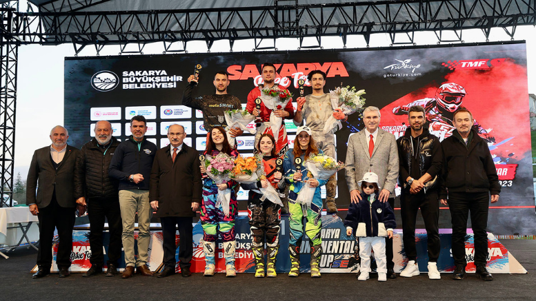 Yarışlar nefes kesti  Motosiklet tutkunları vadide buluştu - TÜRKİYE - İnternetin Ajansı