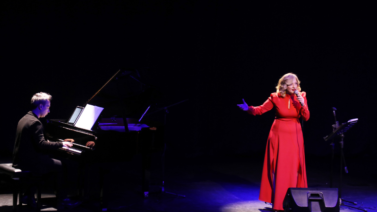 “YAŞASIN CUMHURİYET” ÇANKAYA'DA SAHNELENDİ - TÜRKİYE - İnternetin Ajansı